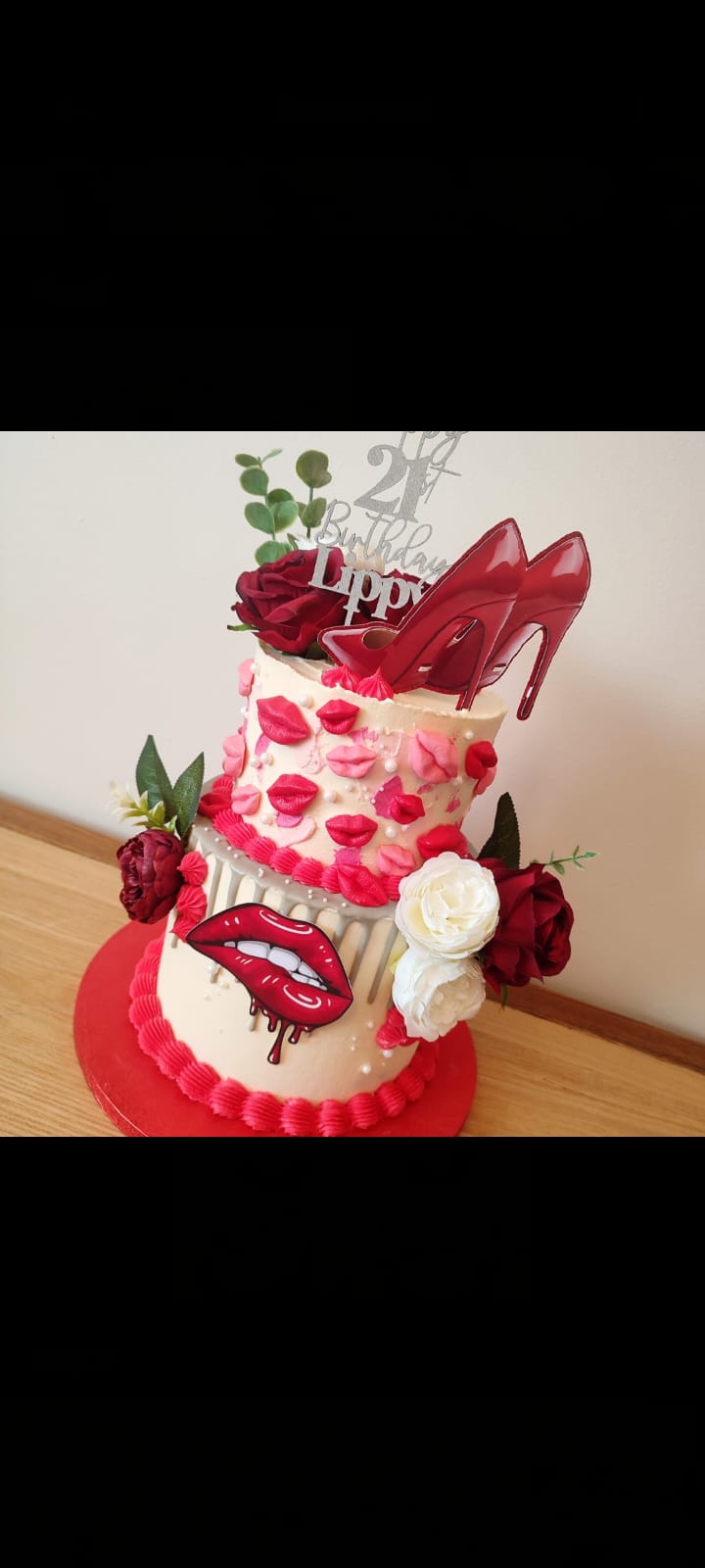 Two-tiered Cake - Gallery image 1